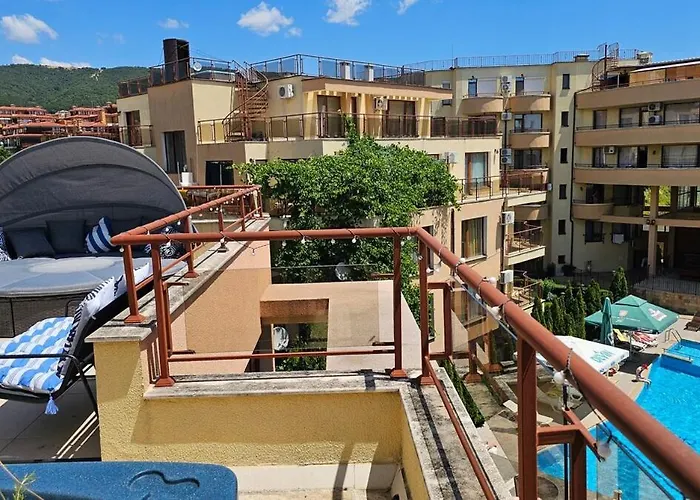 таунхаус с шикарной террасой Apartament *